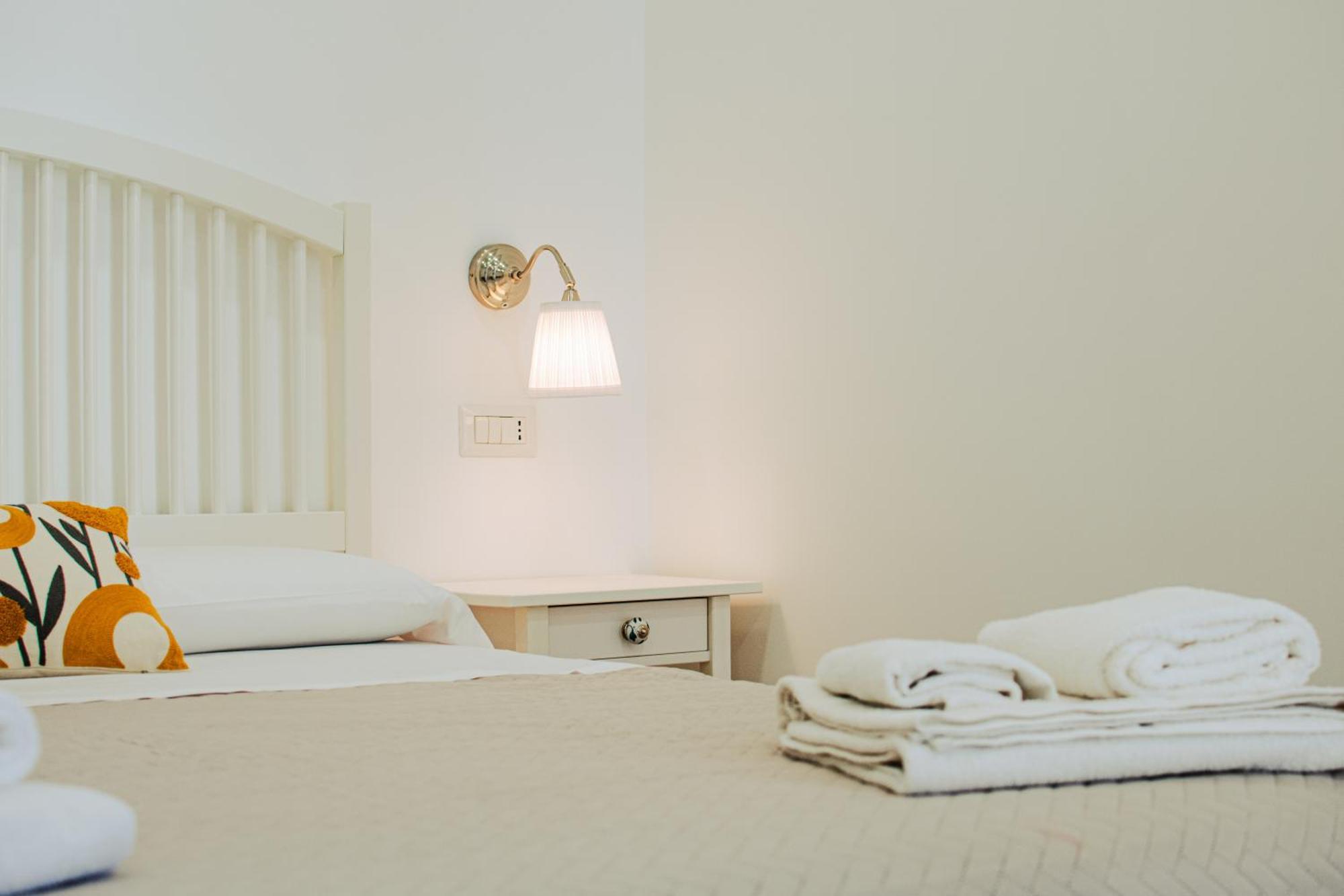 B&B Lara'S Home By I Borbone Napoli Eksteriør bilde