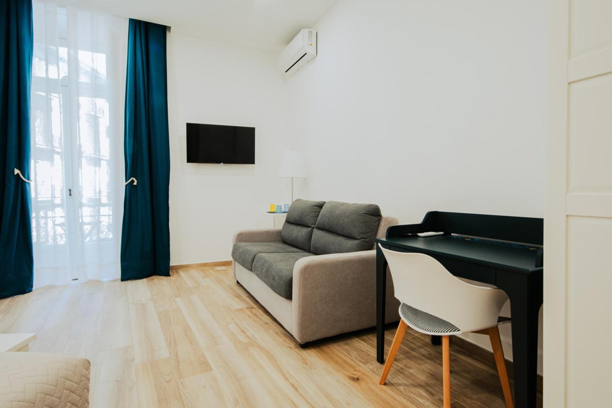 B&B Lara'S Home By I Borbone Napoli Eksteriør bilde