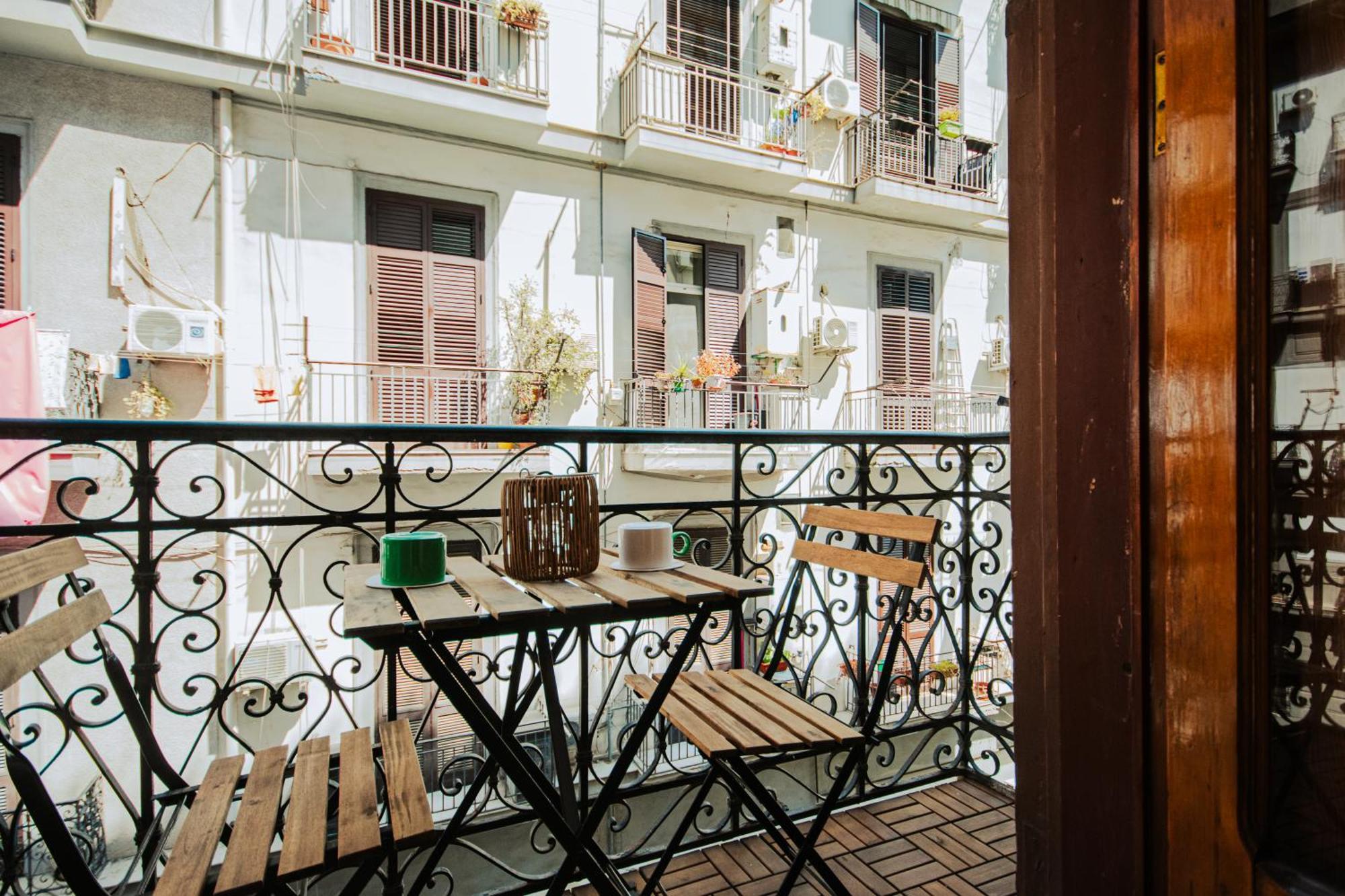 B&B Lara'S Home By I Borbone Napoli Eksteriør bilde