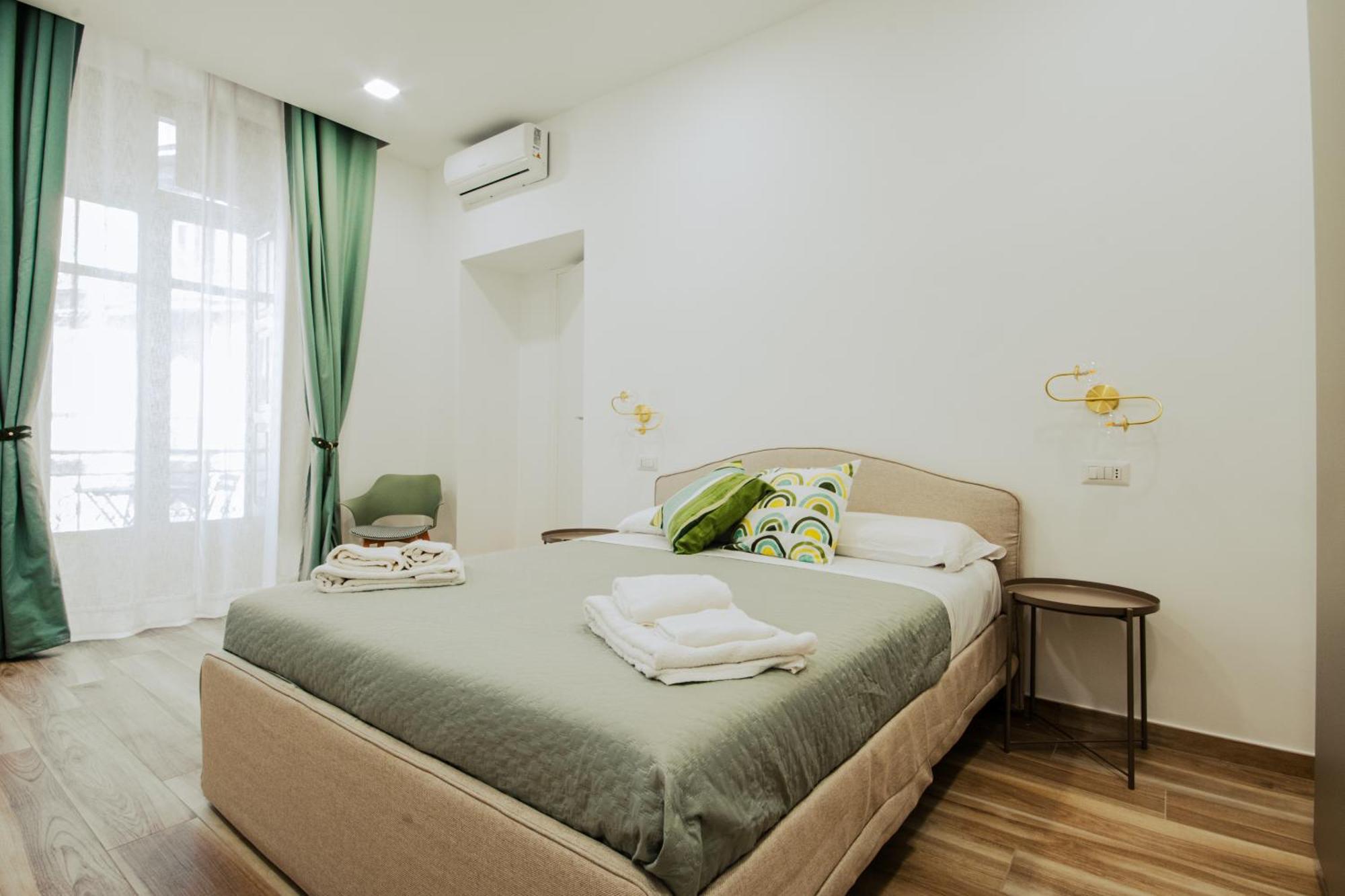 B&B Lara'S Home By I Borbone Napoli Eksteriør bilde